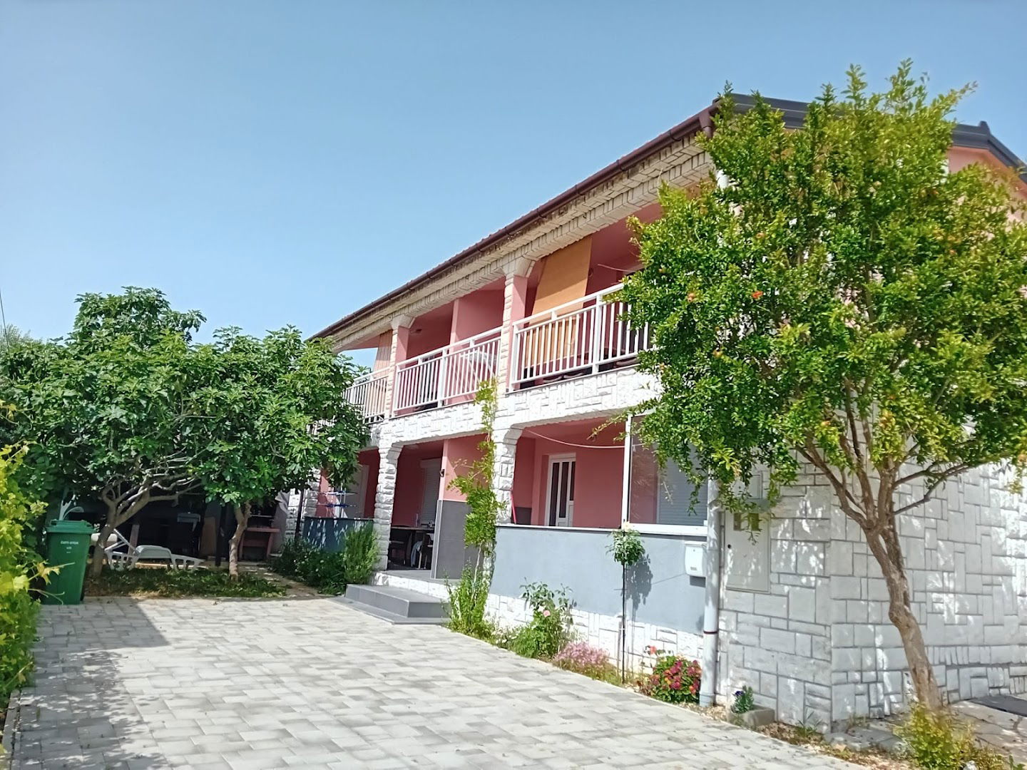 Apartments Mihaljević