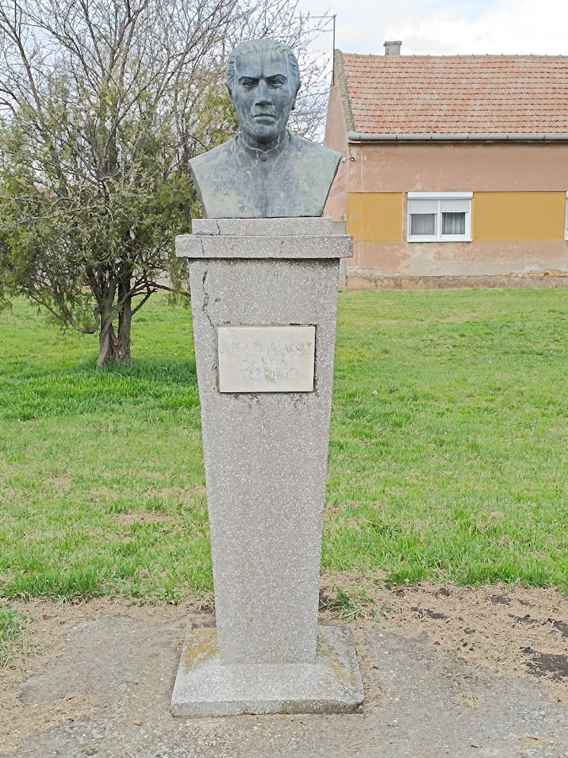 Spomenik Zorka Radovančev Mama