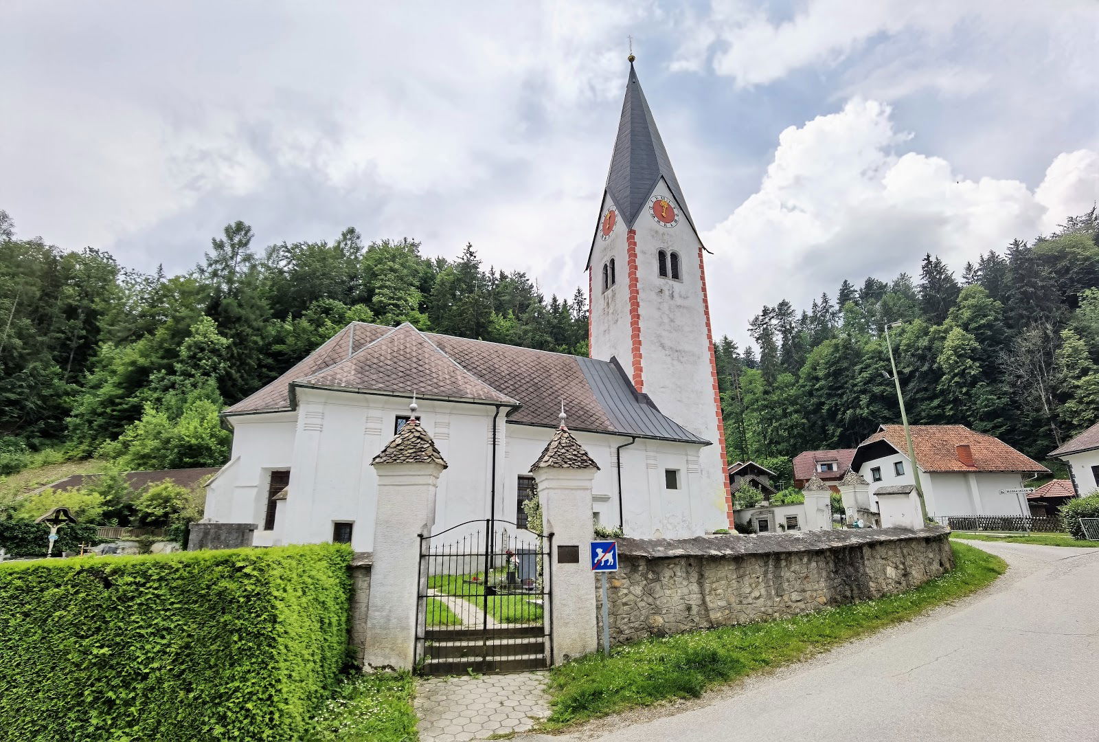 Župnijska cerkev sv. Andreja in Jakoba