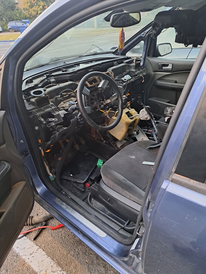 Vulkanizer, Auto servis Rale