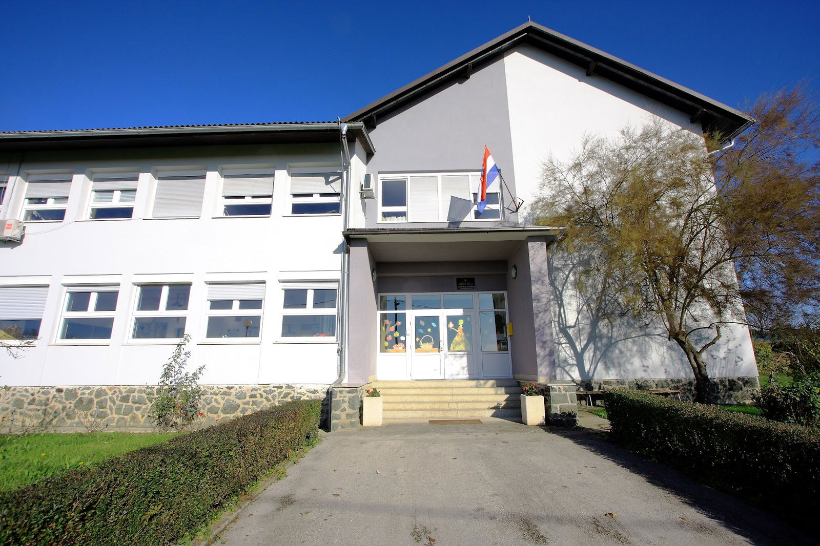 Osnovna škola "Vladimir Nazor" Pisarovina