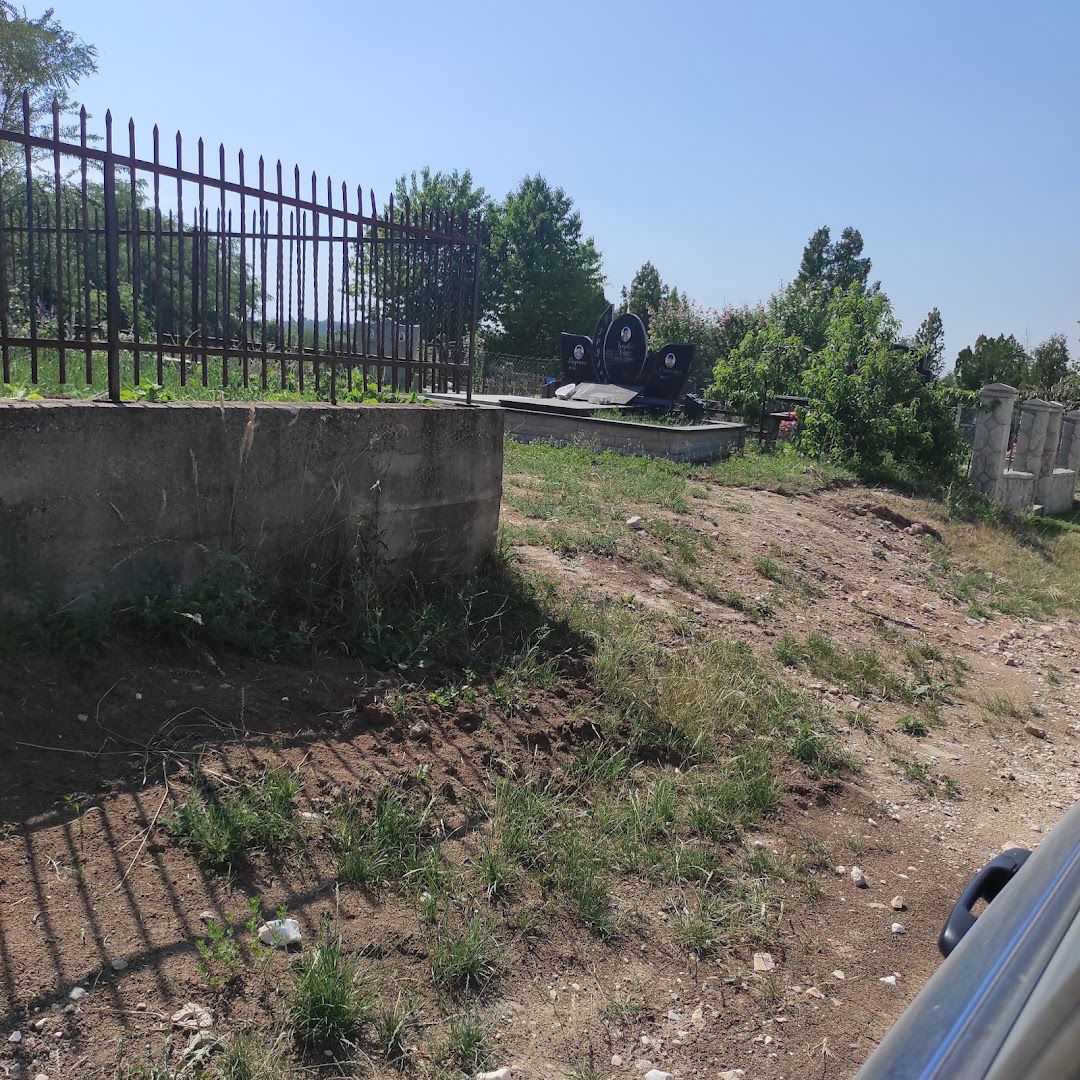 Groblje Zuti oglavak