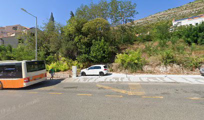 Bus stop to dubrovnik old town