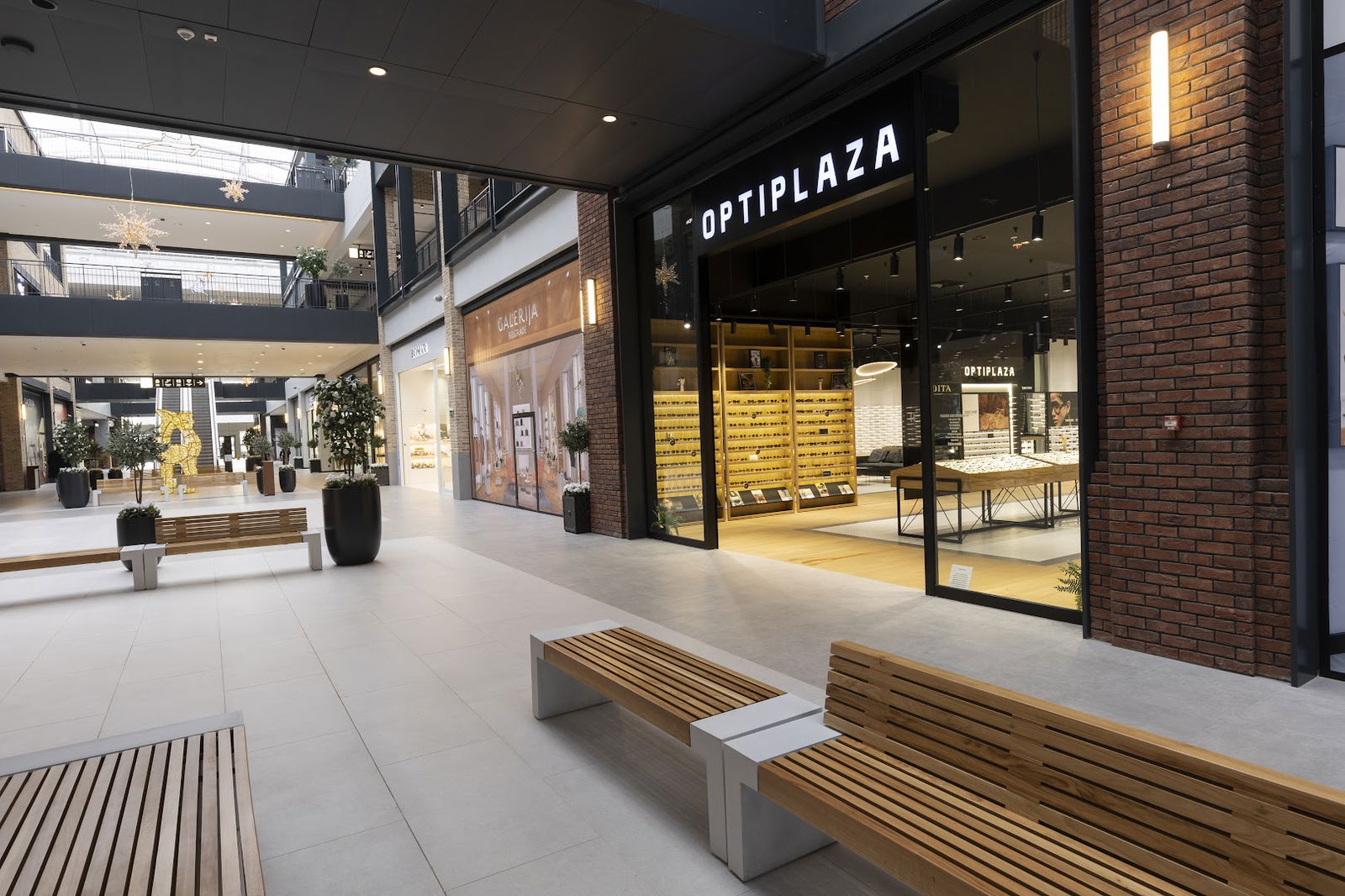 Optiplaza Galerija