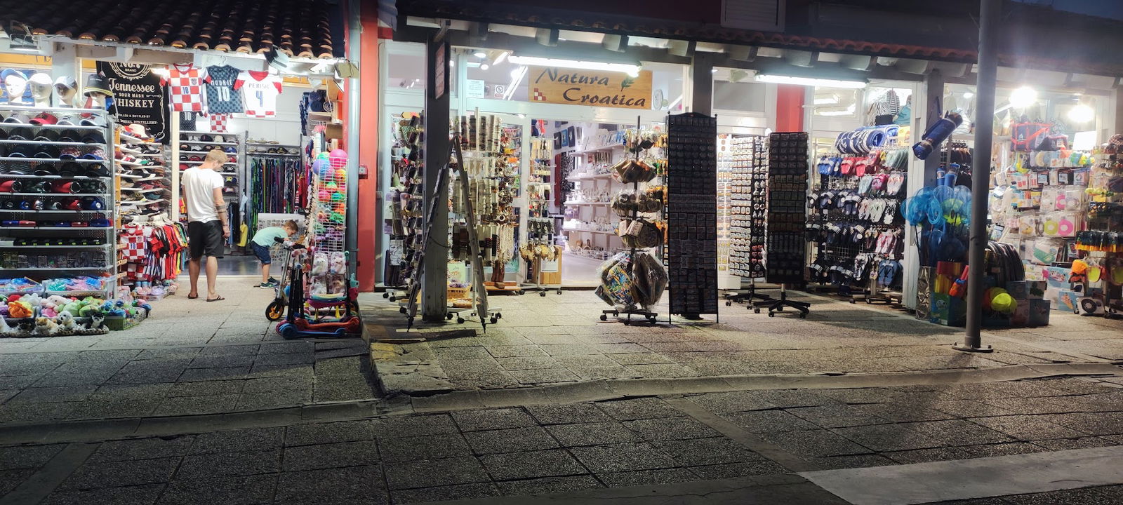 Zaton Holiday Resort Beach