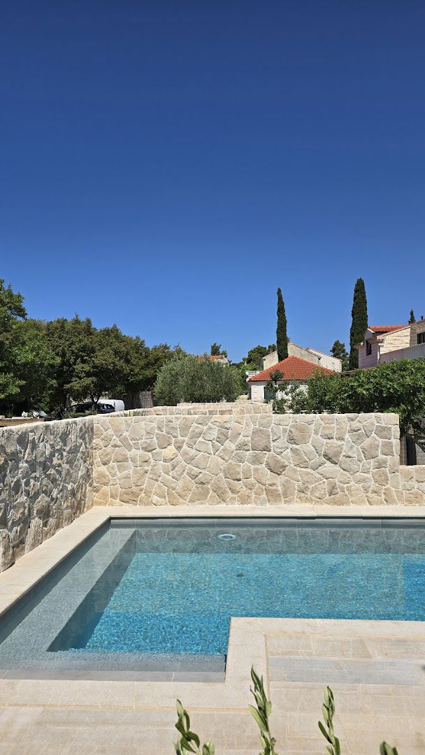 Apartment Petra With Swimming Pool