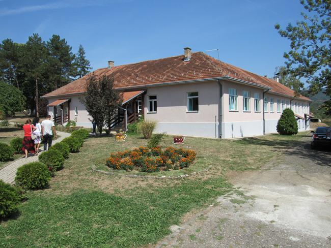 Elementary school "22. decembar"