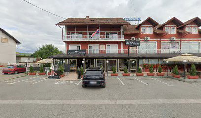Hotel Martini FREE BIG SECURITY PARKING FOR CAR WITH TRAILER,TRUCKS ! ! !