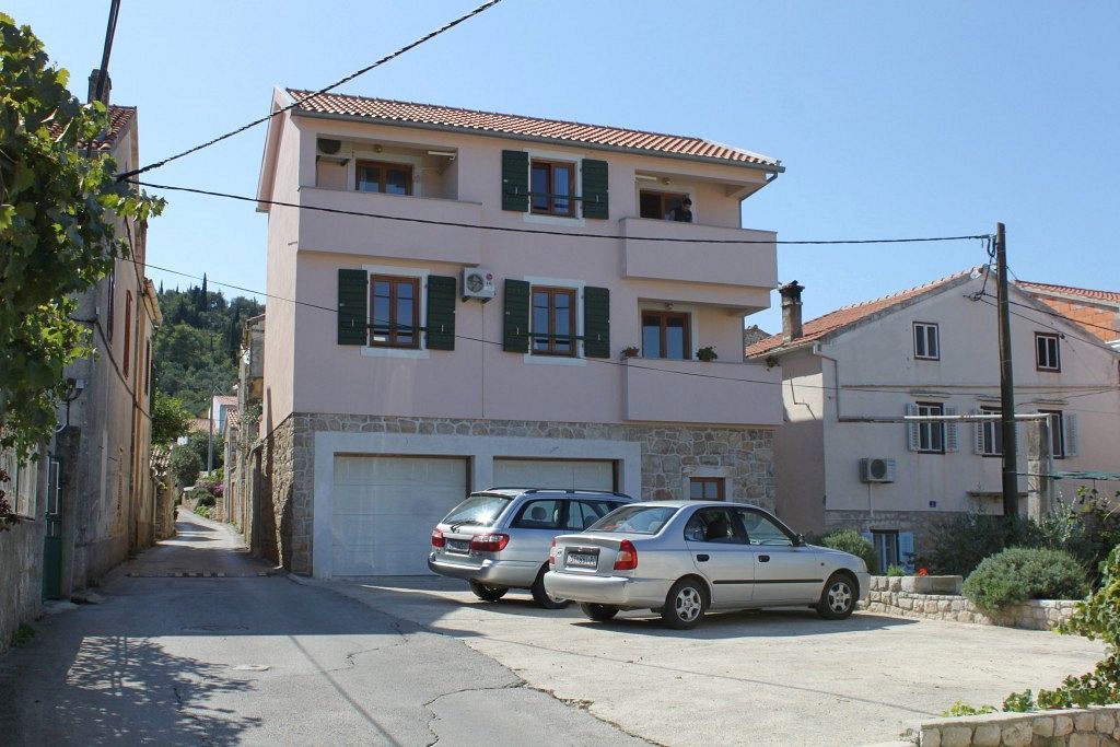 Apartments Galeb