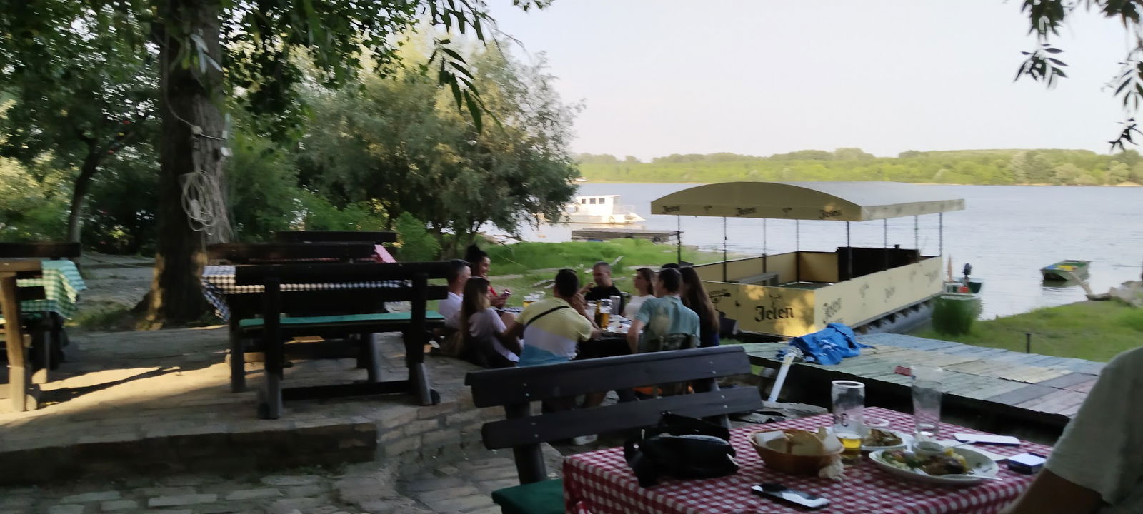 Рибљи ресторан