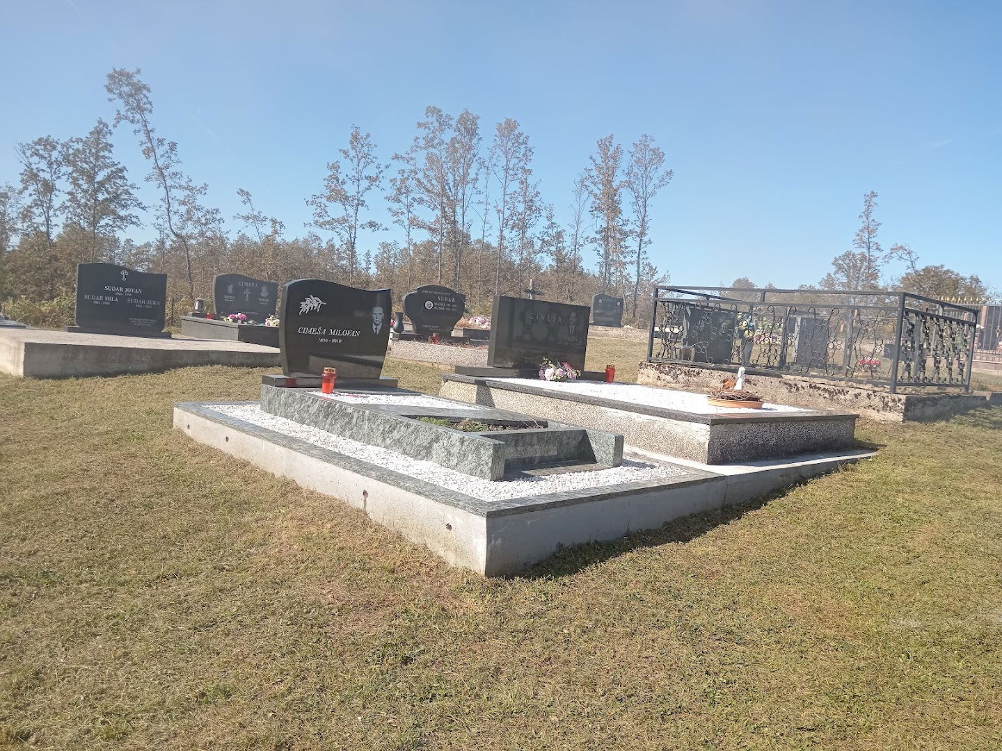 Koransko Selo cemetery