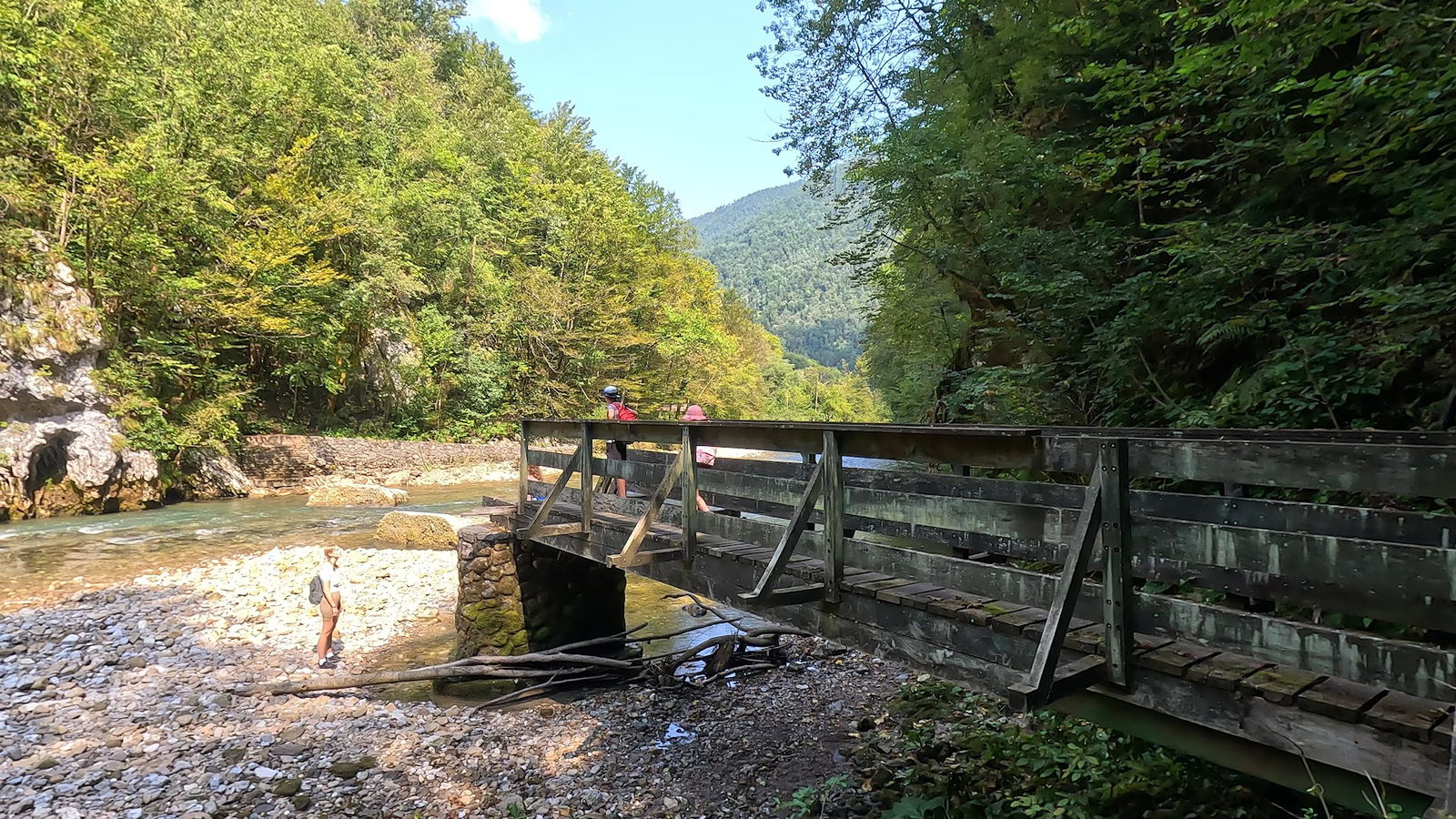 zerstörte Brücke