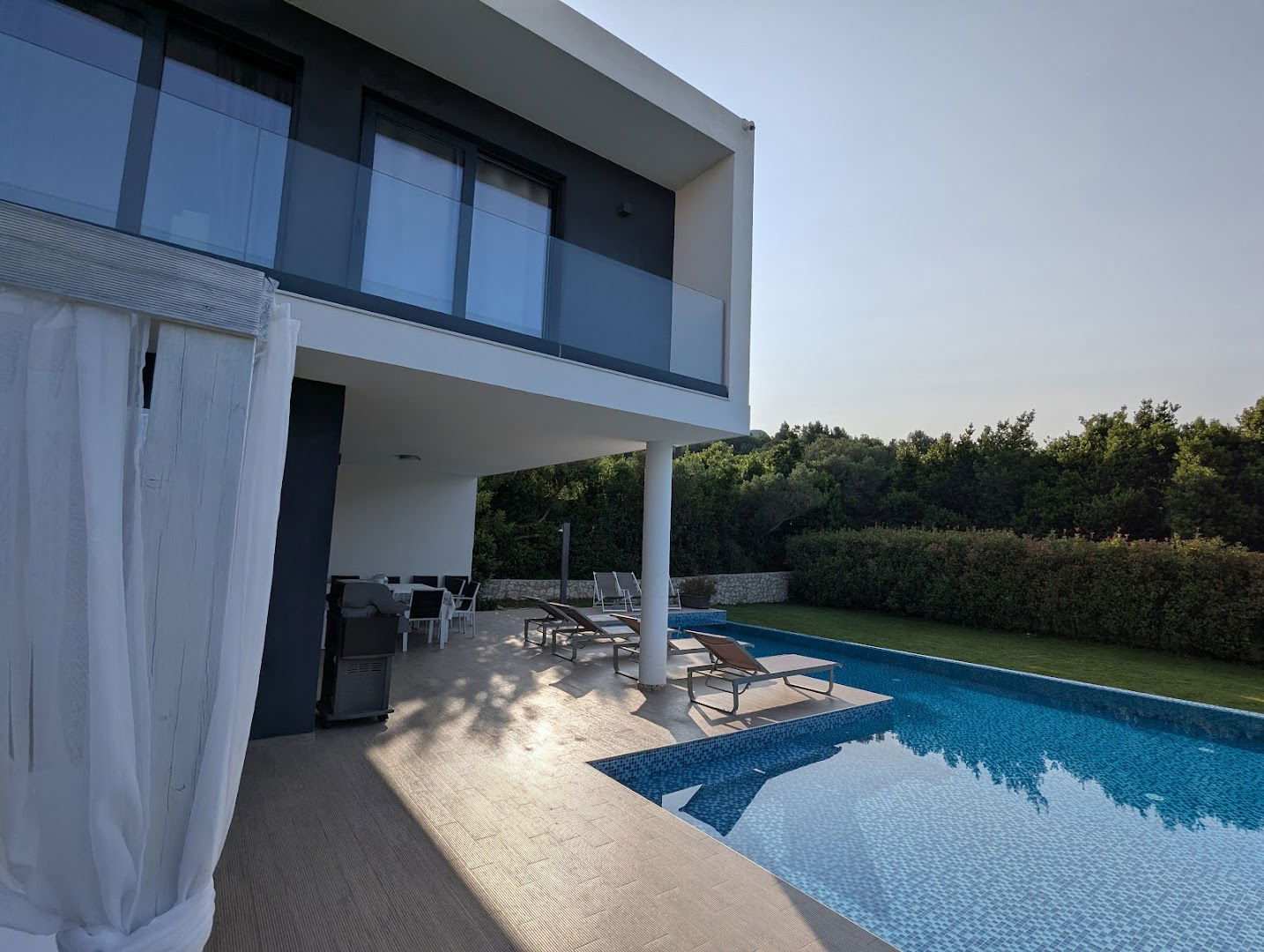 New Modern Villa Luce