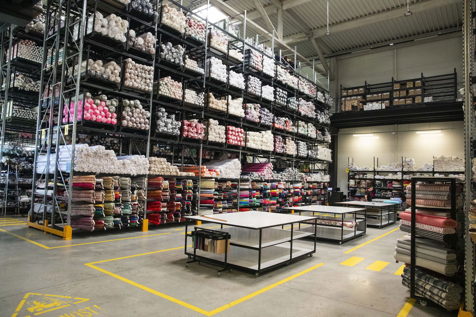 Black & White - veleprodaja tekstila i vezionica