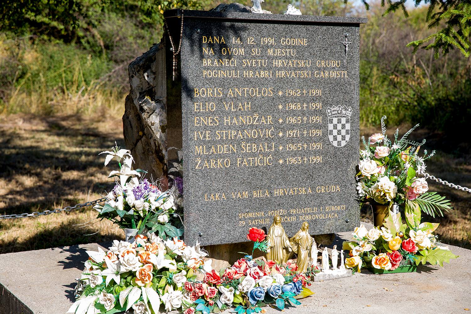 Spomenik poginulim dragovoljcima Domovinskog rata iz Rijeke