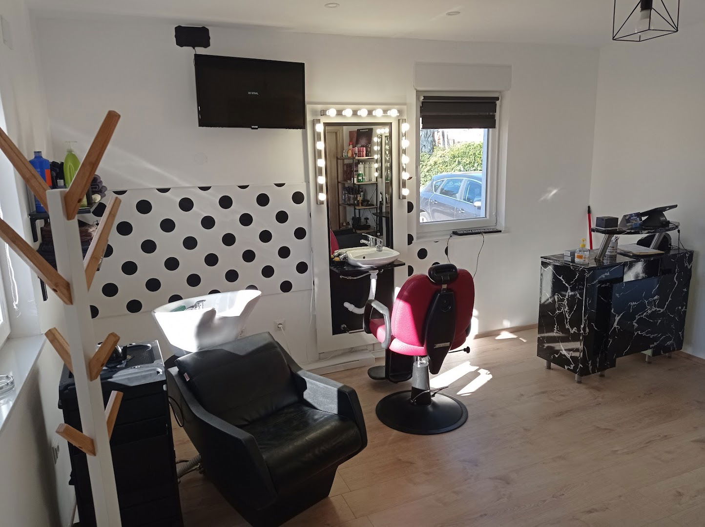 Frizerski salon Apolon