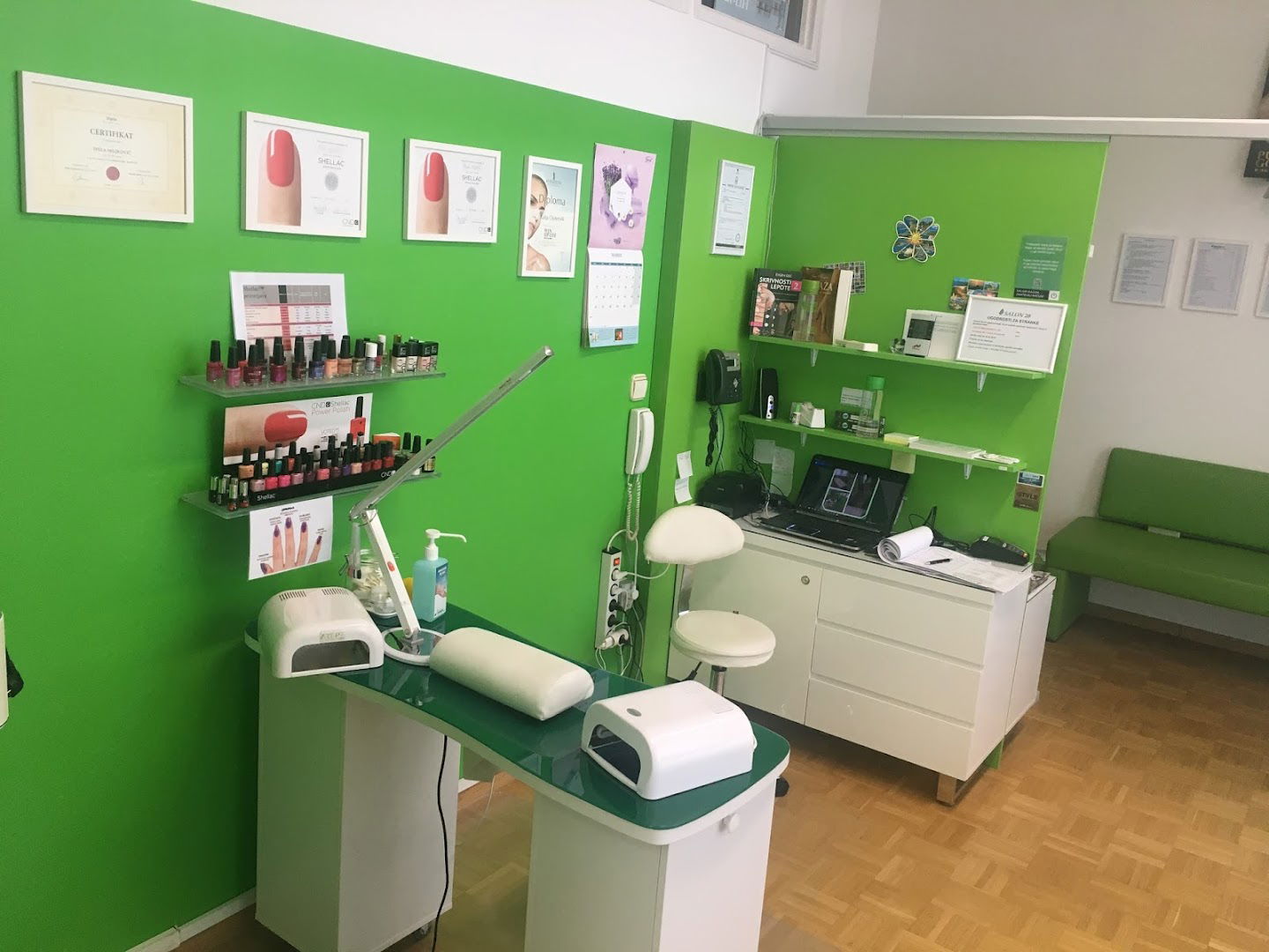 KOZMETIČNI SALON 20