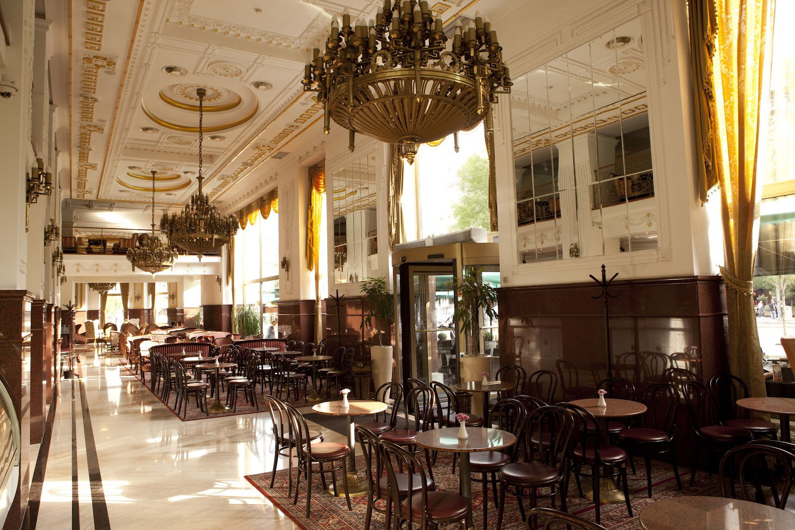 Kafe poslastičarnica Moskva