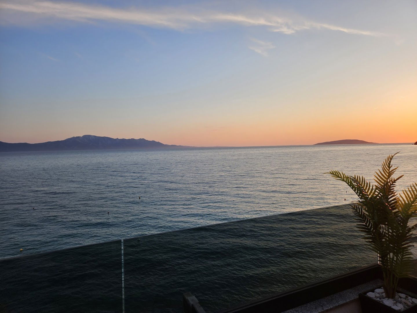 APARTMENT NINA BRIST