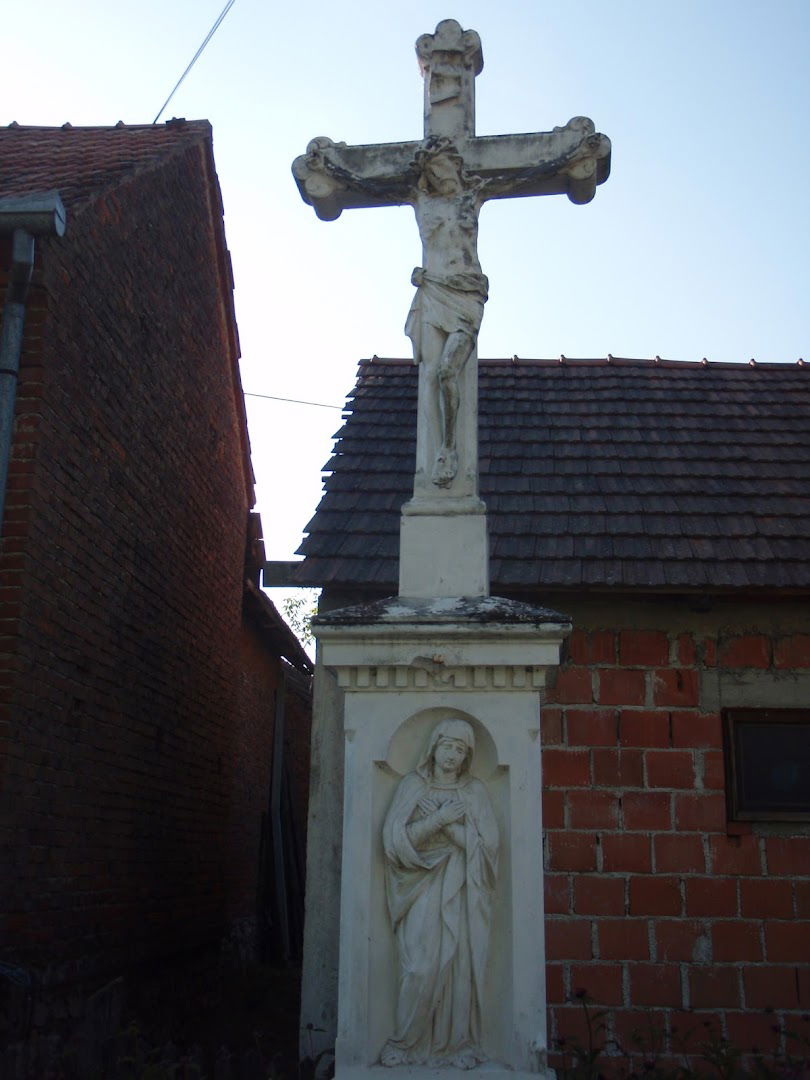 TROJEGLAVA -CENTAR SELA