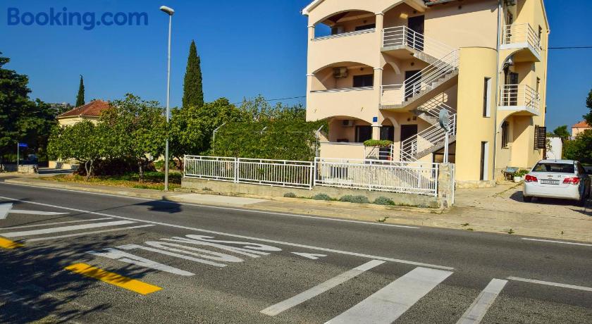 Apartments Marko 527