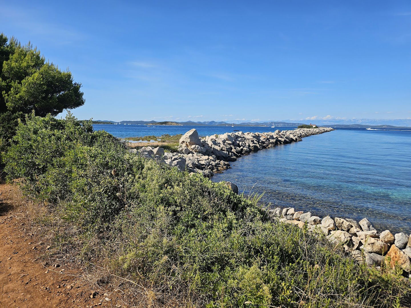 Hiking trail Zaglav to Sali