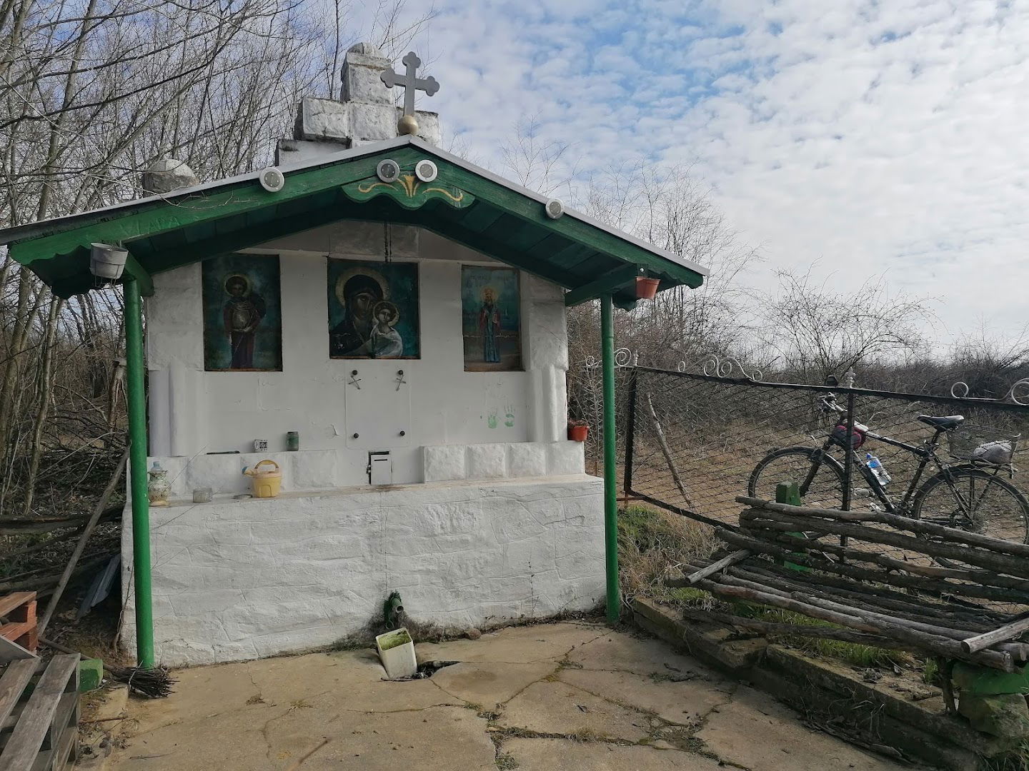 Спомен чесма на Шевцу, Кусић