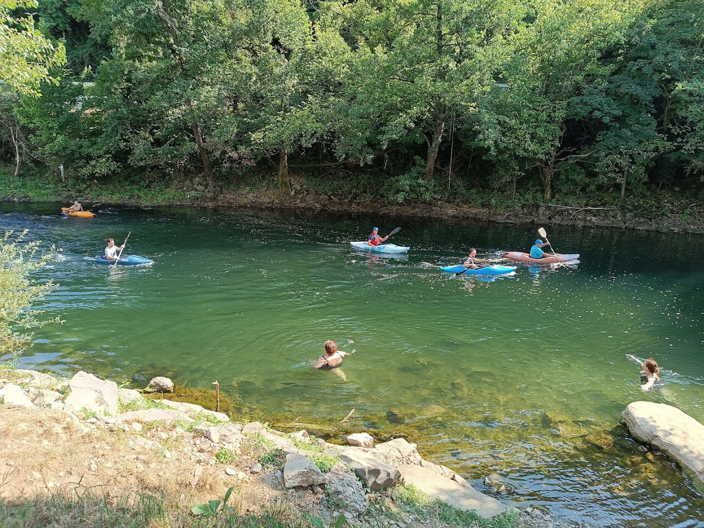 Piknik prostor ob reki Vipavi