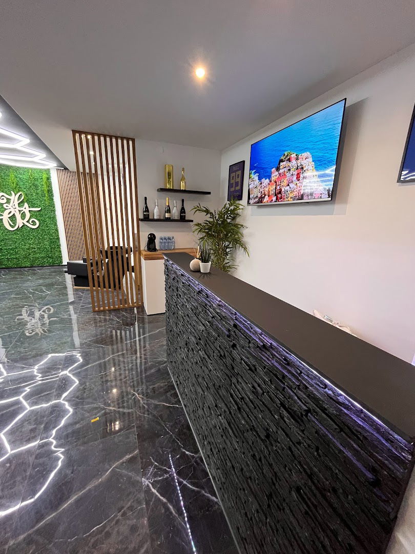 Barber's lounge
