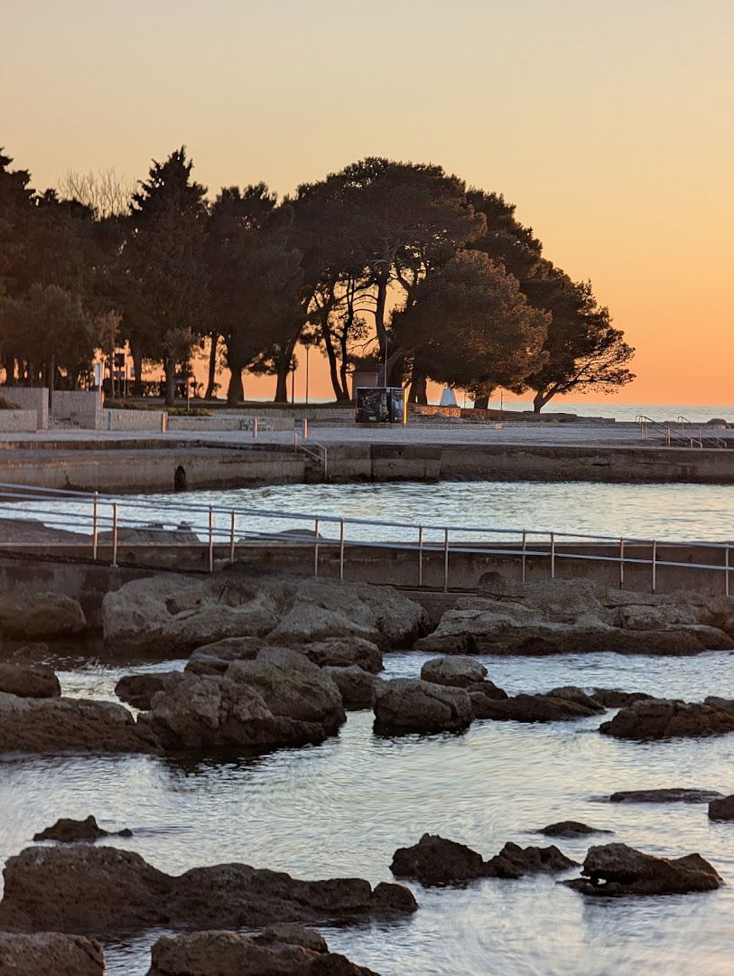 Теннис умаг