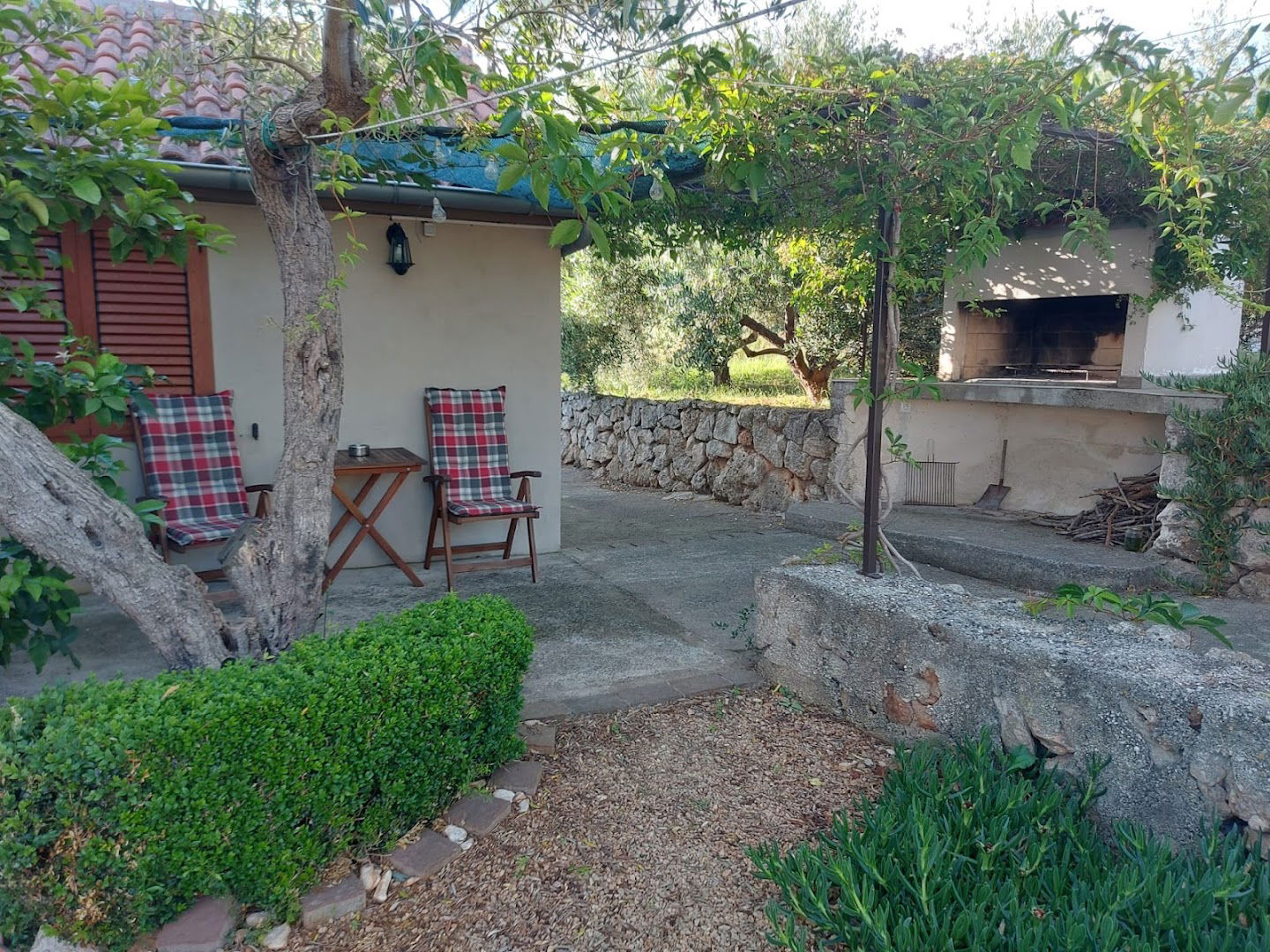 Bugenvilija Studio Apartments