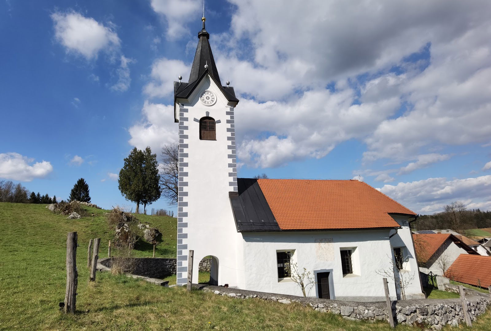 Cerkev Sv. Marija Snežna