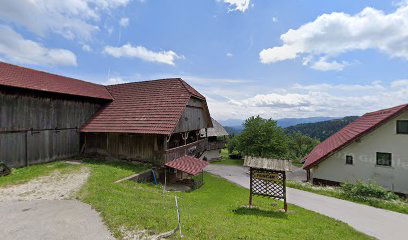 Avtoprevozništvo in gradbena mehanizacija, Jernej Navodnik s.p.