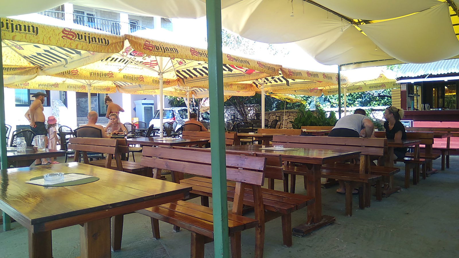 Beach Club Caffe Restaurant Astoria