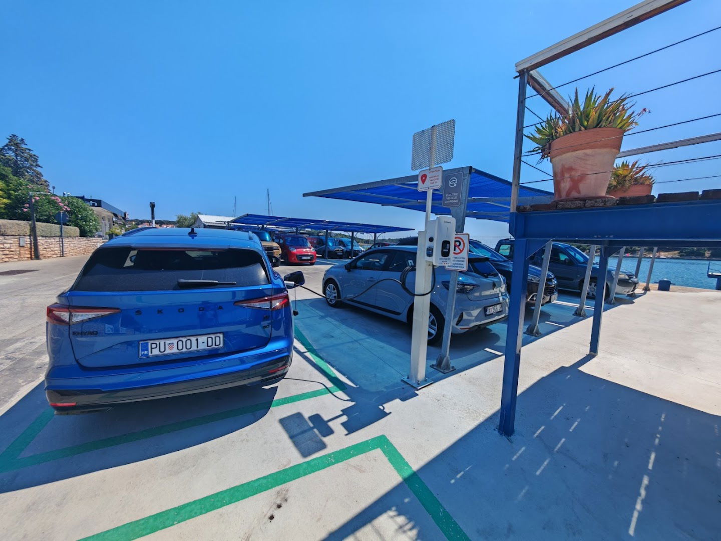 Hrvatski Telekom Charging Station