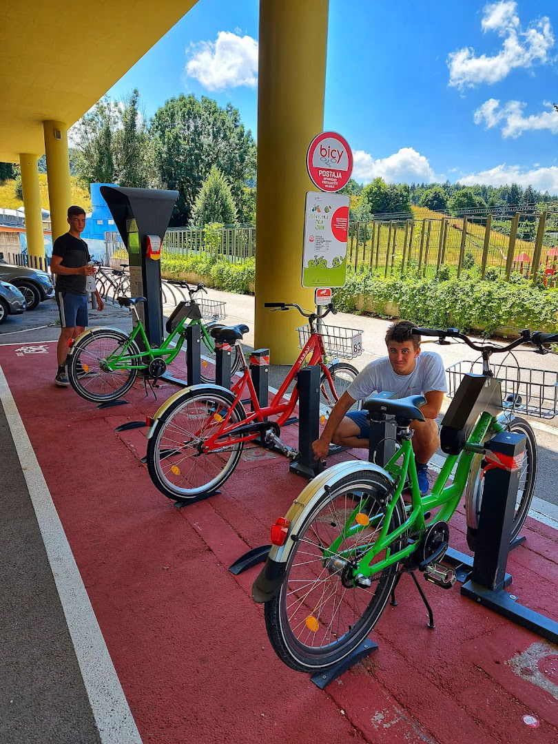 Bicy postajališče Avtobusno postajališče