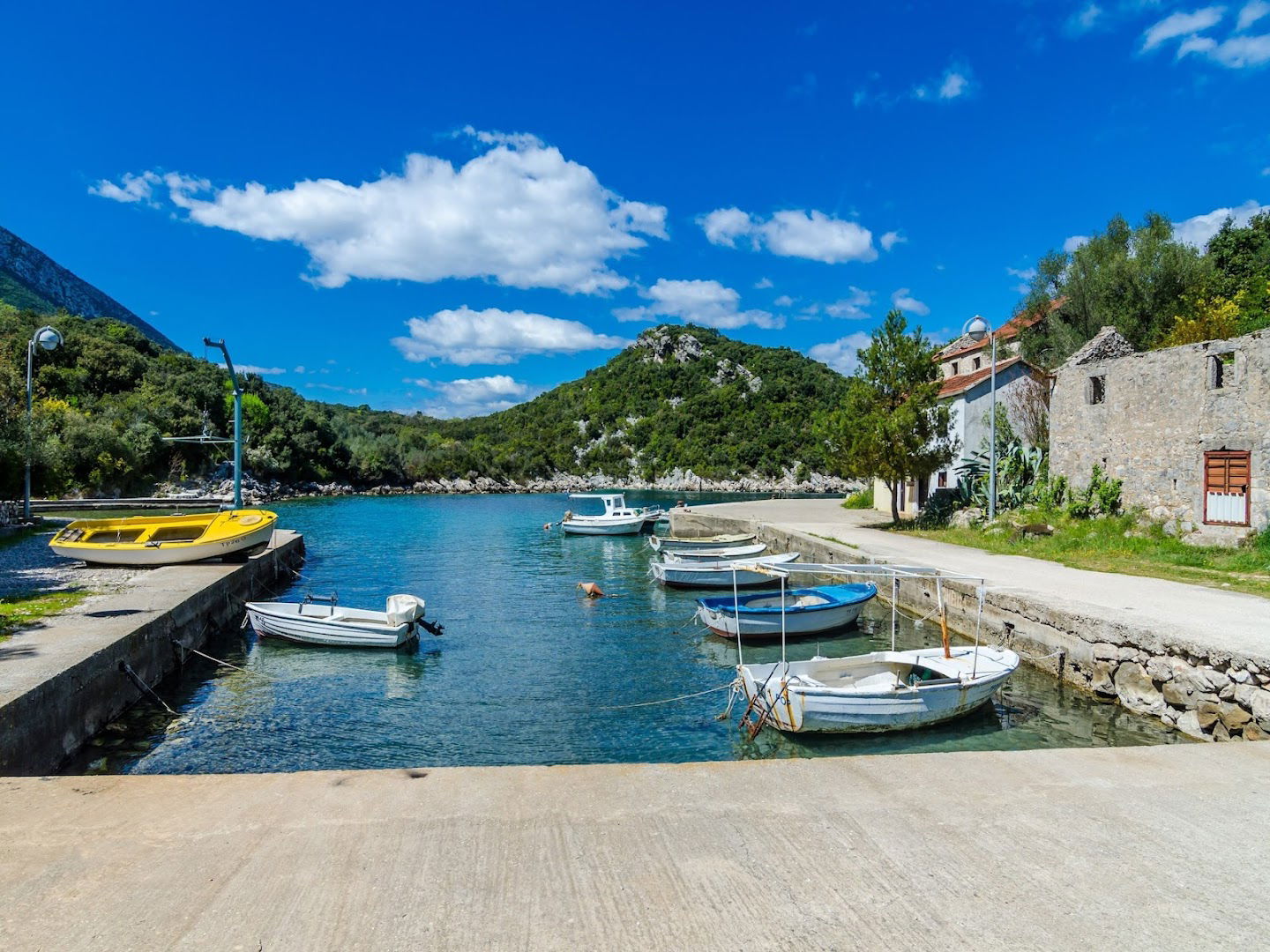 Apartment Bay of Dreams, Janjina