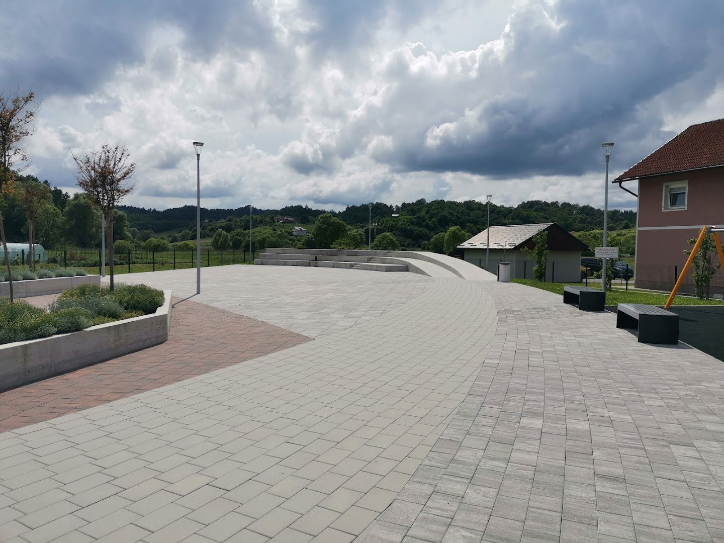 Središnji trg Cvetlin