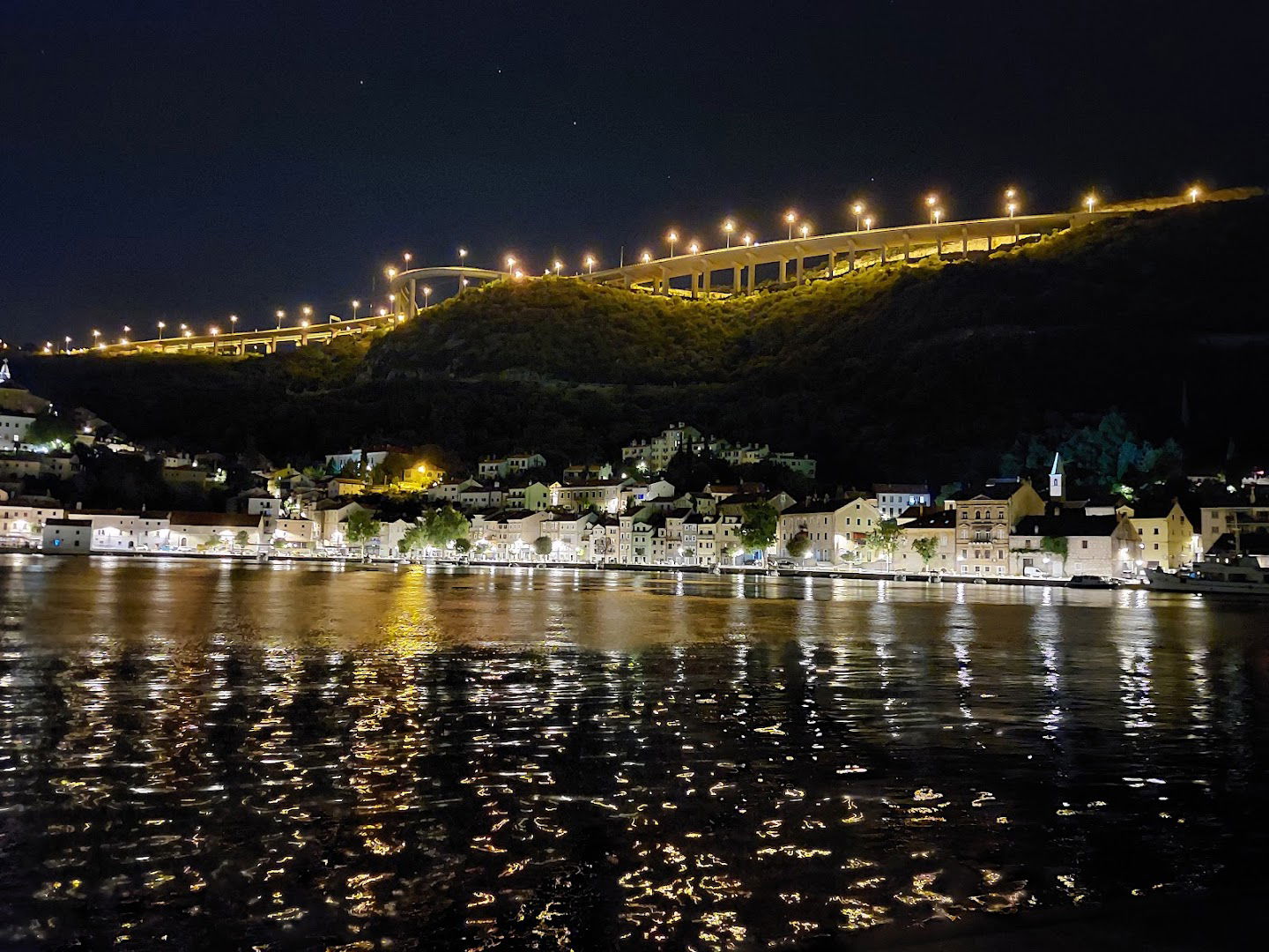 Ulaz za cisterne INA d.d. Kostrena