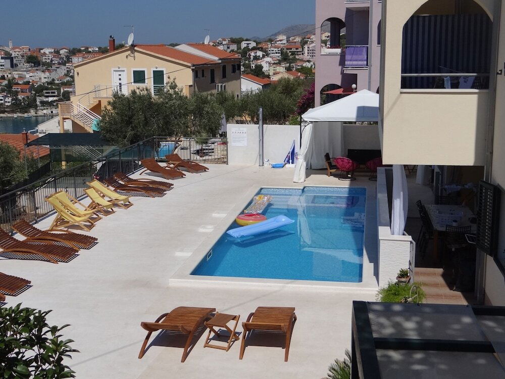 Stunning view apartment with pool