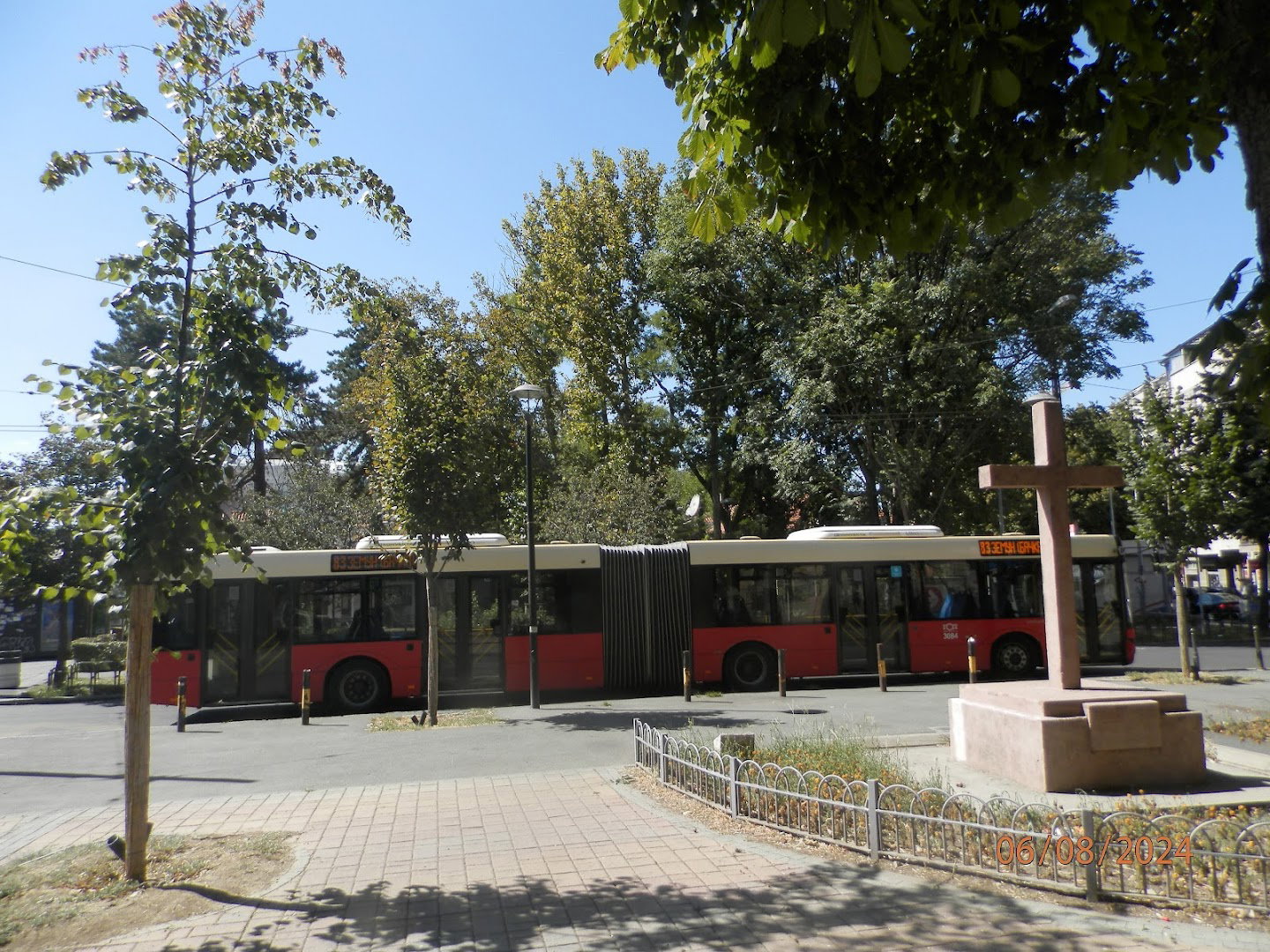 Аутобуска окретница "Црвени крст"