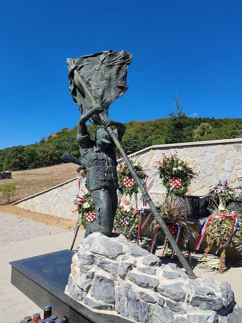 Spomenik hrvatskim braniteljima - Pobjednik