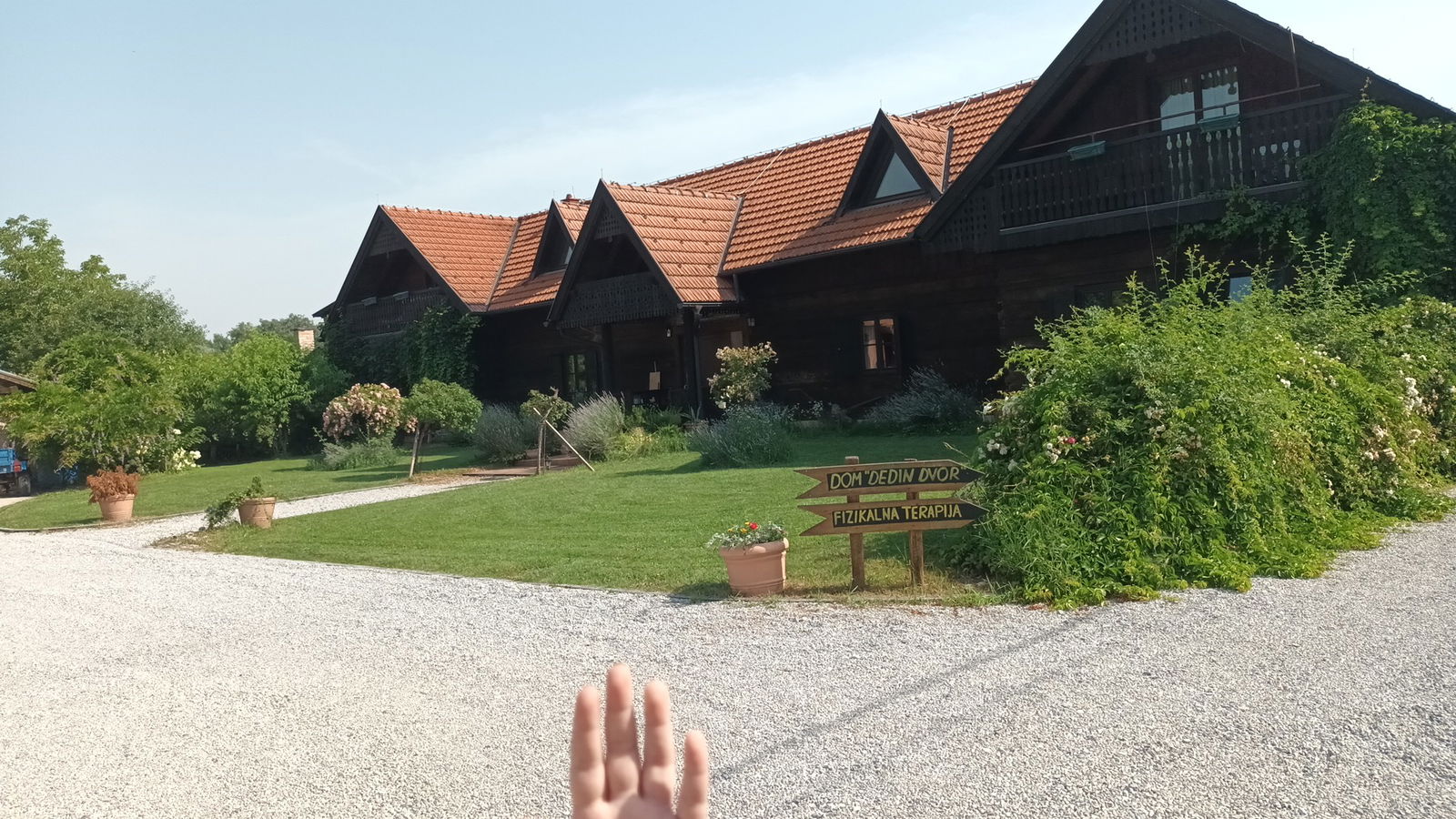 „DEDIN DVOR“ j.d.o.o. dom za starije i nemoćne