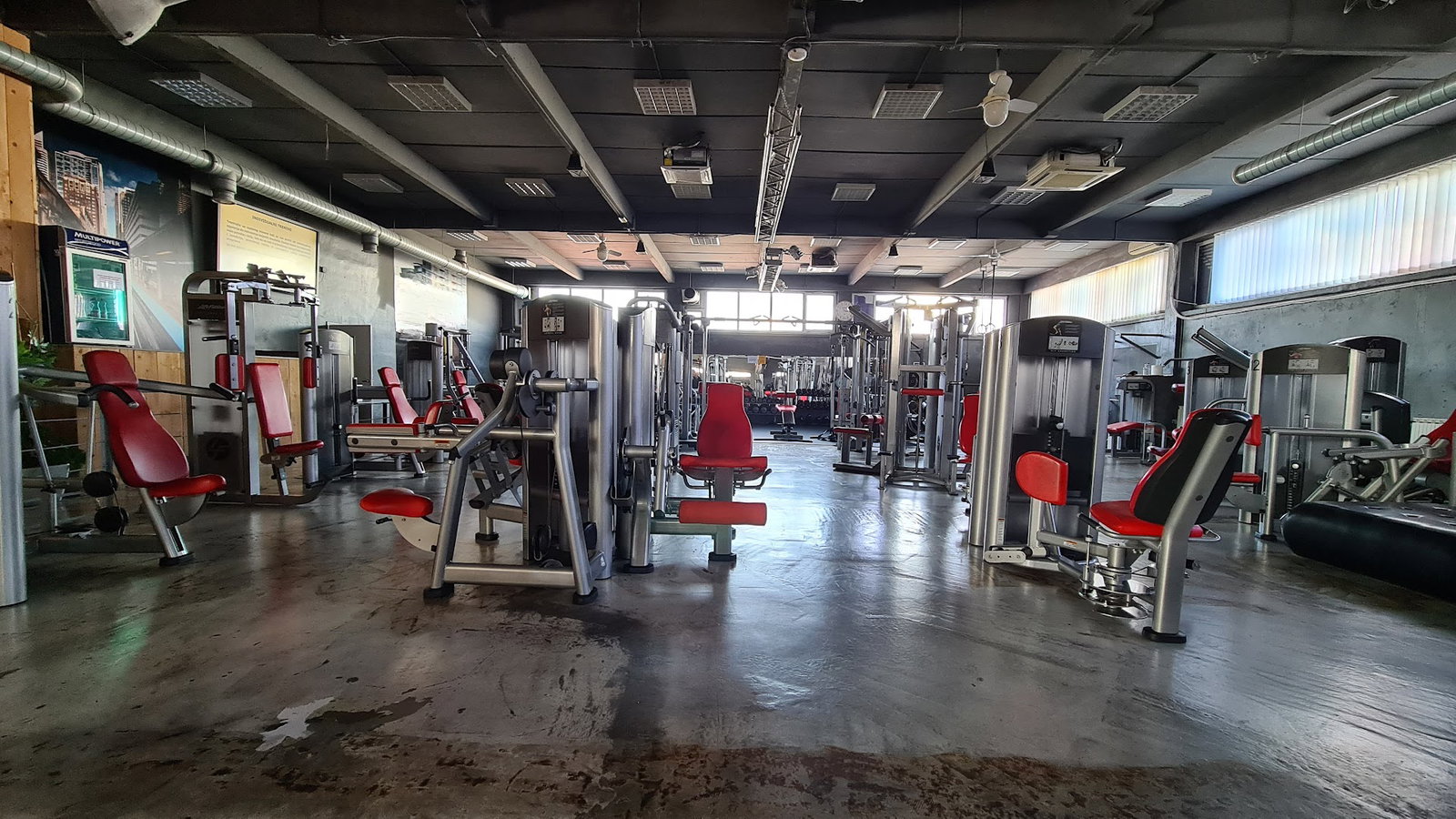 THE Fitness & Squash Zavrtnica