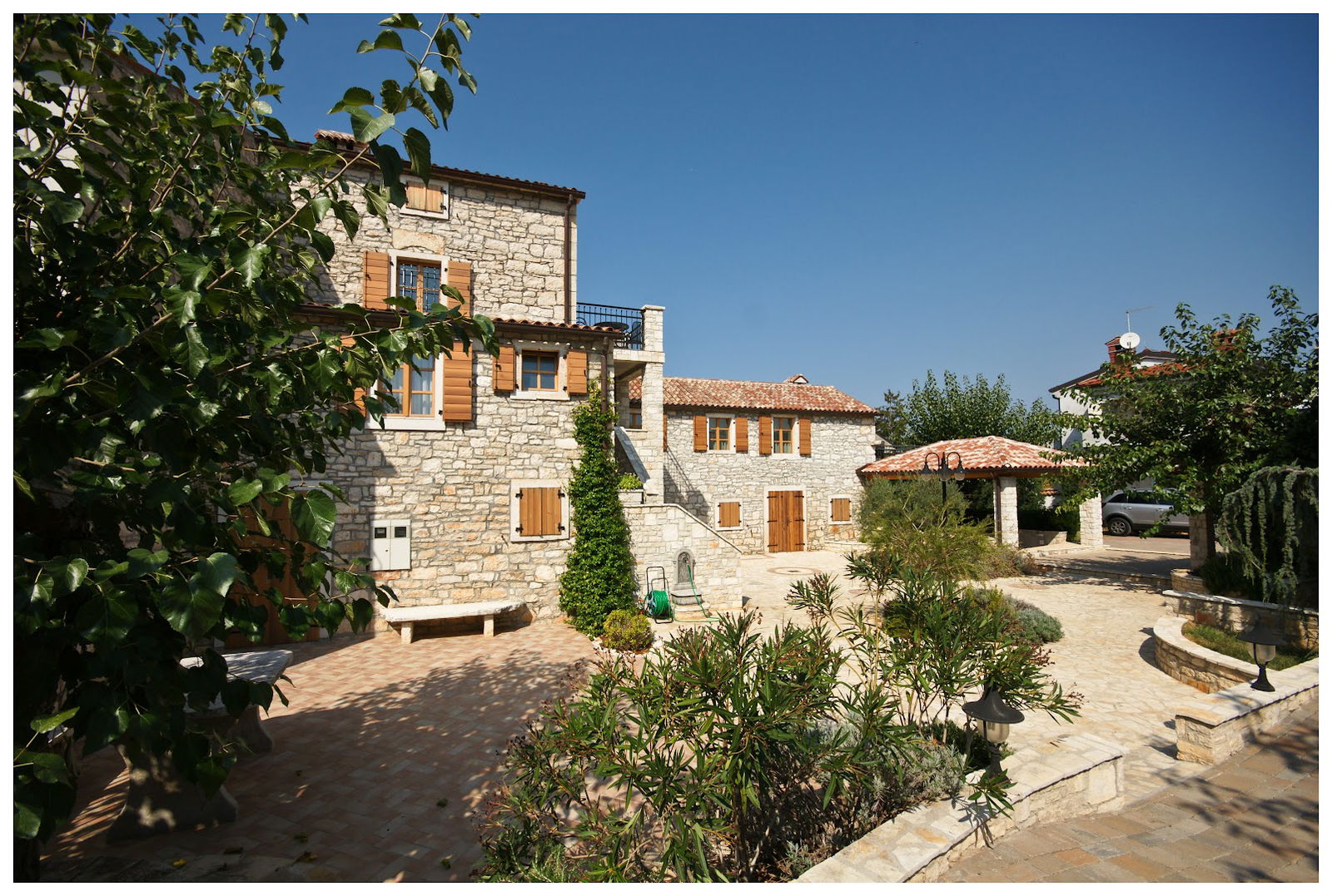 Apartments Villa Stapo