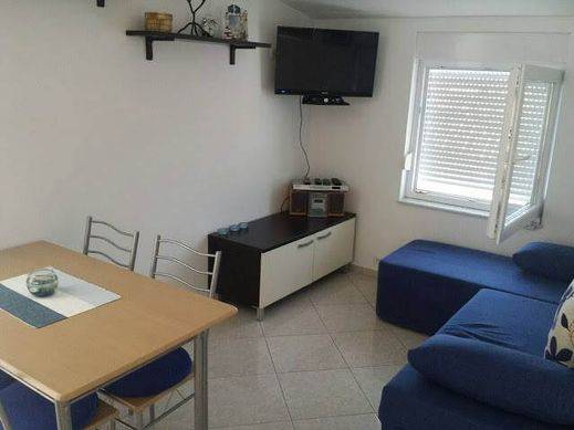 Apartmani DILF Jezera-Murter