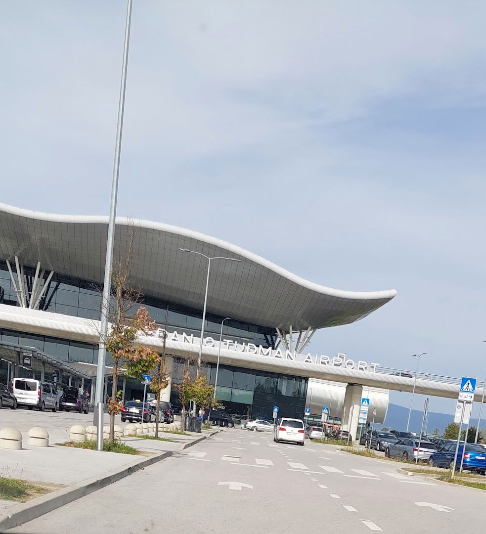 ZAG - Franjo Tudjman Airport Car Park