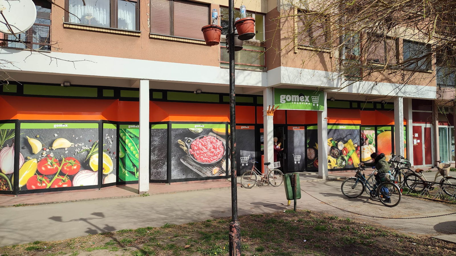 Gomex Debeljača CENTAR