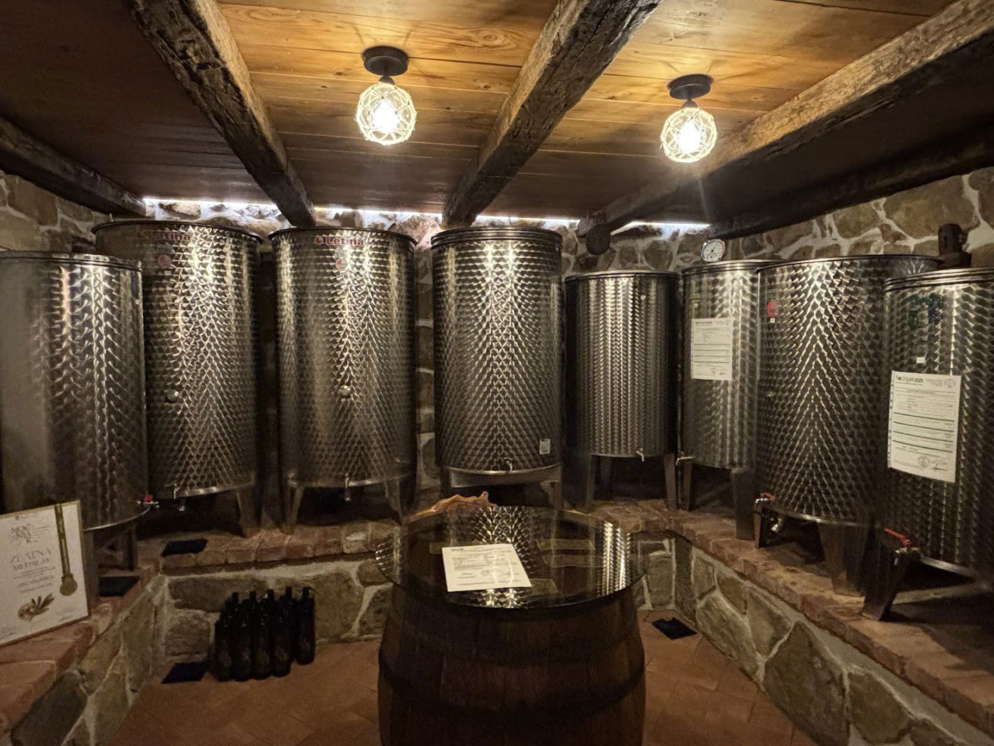 Olive oil tasting and sale Valanga