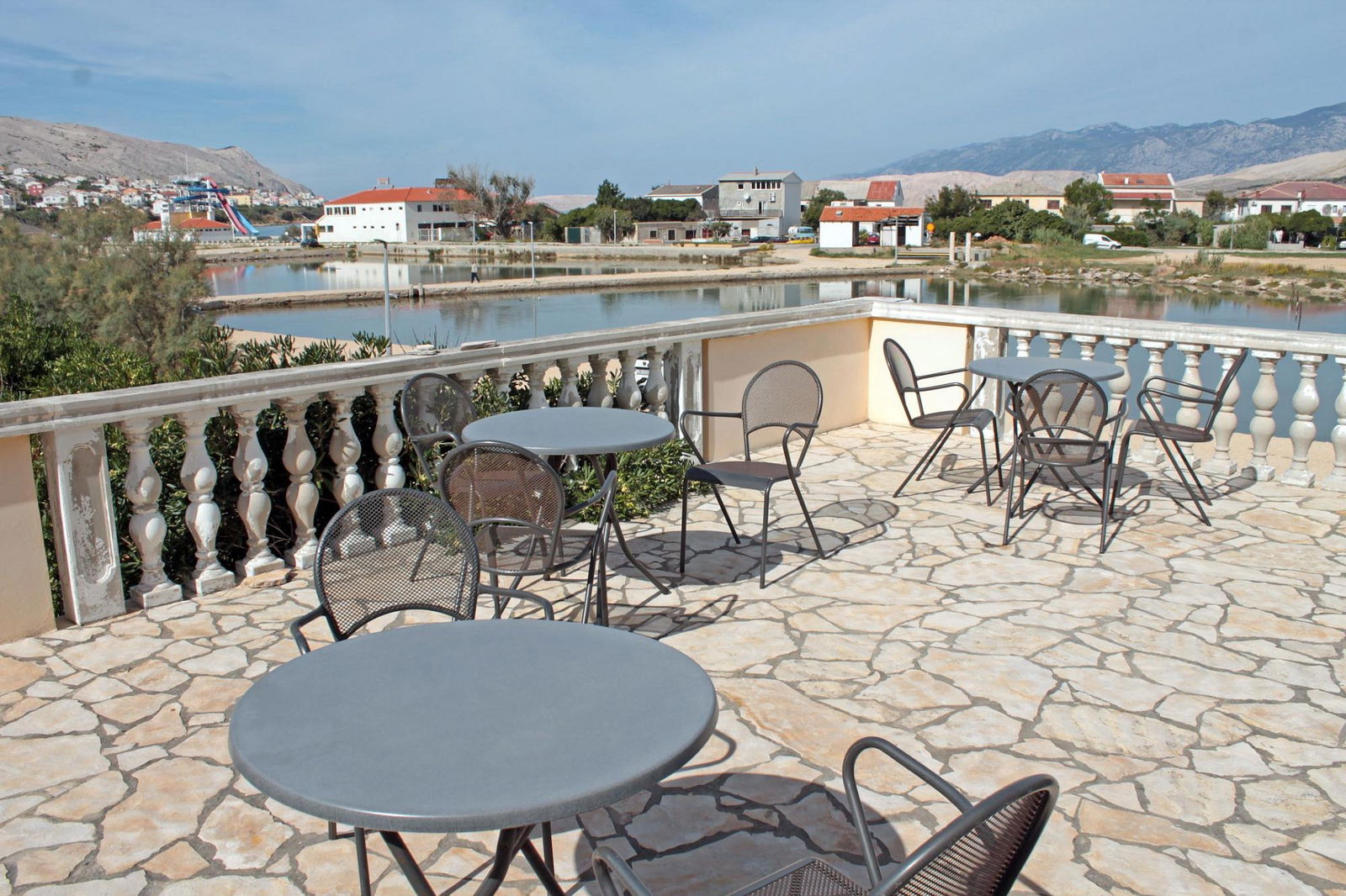 Lokunja Bed&Breakfast